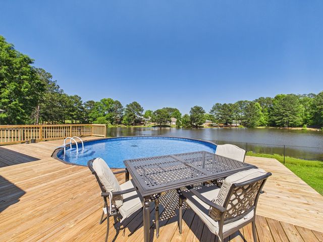 7946 Westlake Drive, Midland, GA 31820