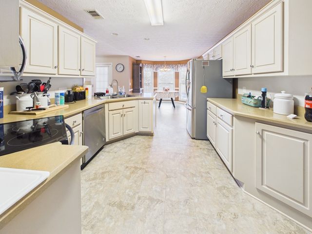 7946 Westlake Drive, Midland, GA 31820