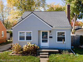 2989 Cummings Avenue, Berkley, MI 48072