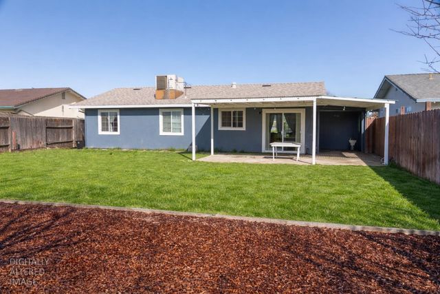 1612 Larry St, Olivehurst, CA 95961