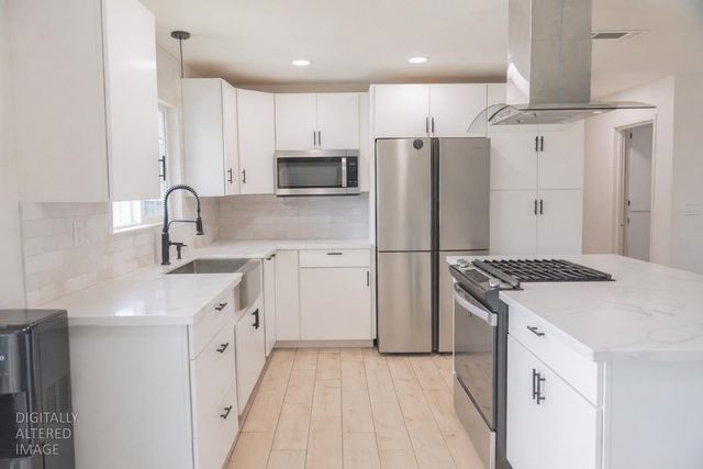 1612 Larry St, Olivehurst, CA 95961