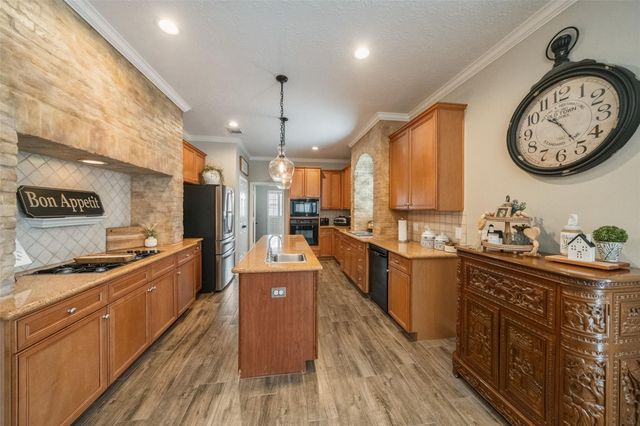 5215 Samuels Drive, Pasadena, TX 77505