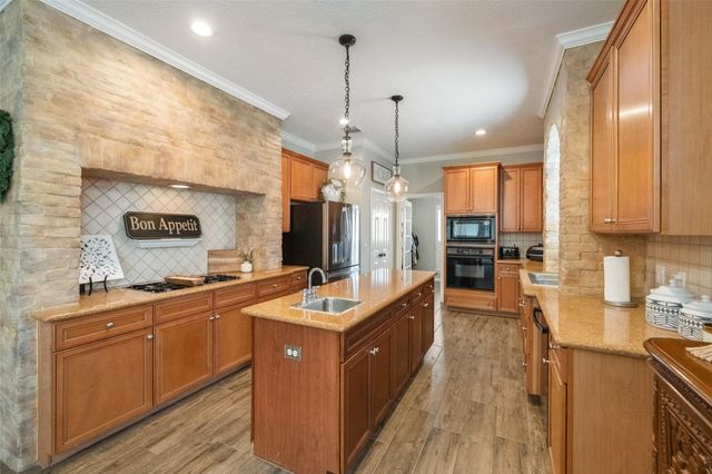 5215 Samuels Drive, Pasadena, TX 77505