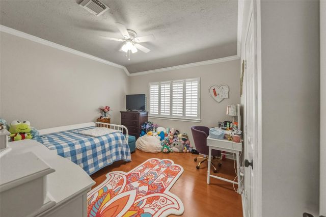 5215 Samuels Drive, Pasadena, TX 77505