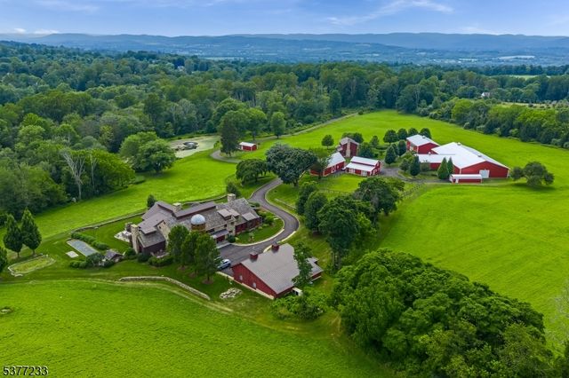 106 Mountain Top Rd, Lebanon Twp., NJ 08826