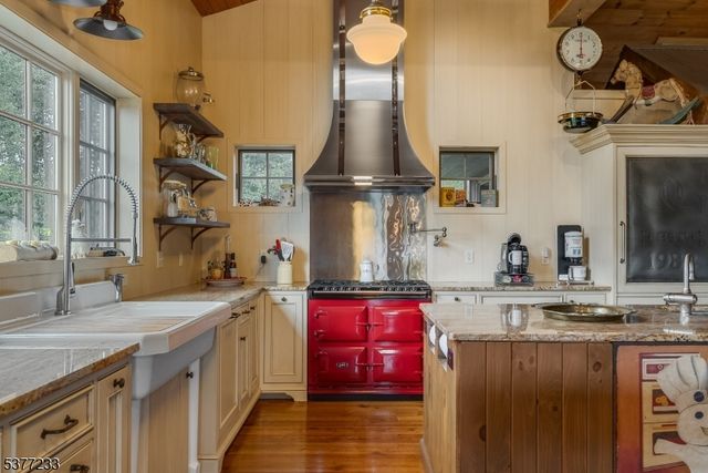 106 Mountain Top Rd, Lebanon Twp., NJ 08826