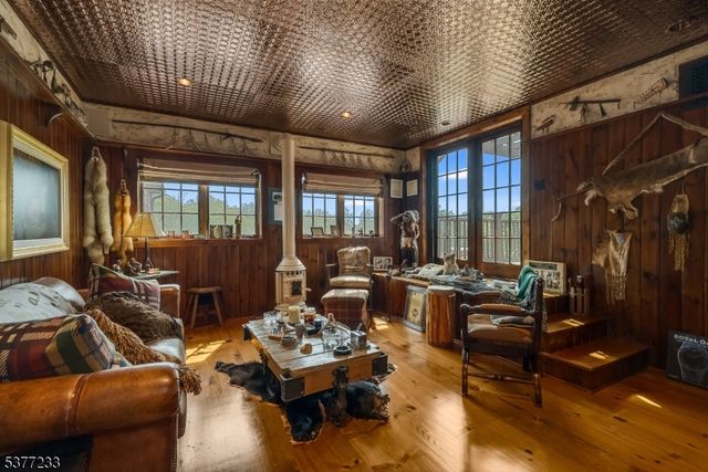 106 Mountain Top Rd, Lebanon Twp., NJ 08826