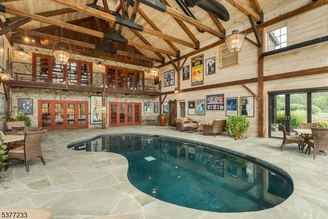 106 Mountain Top Rd, Lebanon Twp., NJ 08826