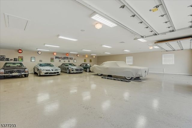 106 Mountain Top Rd, Lebanon Twp., NJ 08826