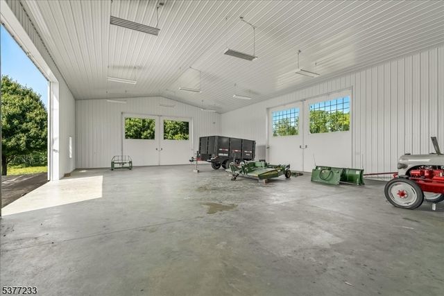 106 Mountain Top Rd, Lebanon Twp., NJ 08826