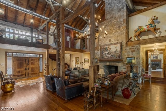 106 Mountain Top Rd, Lebanon Twp., NJ 08826