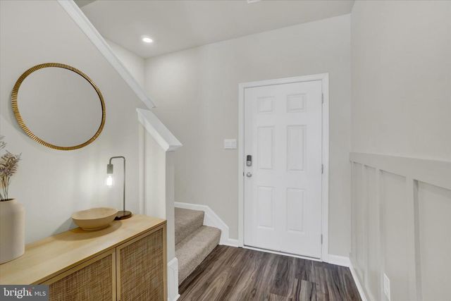 325 LOCUST RUN DR, York, PA 17404