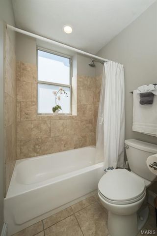 6126 Washington Boulevard 302, St Louis, MO 63112