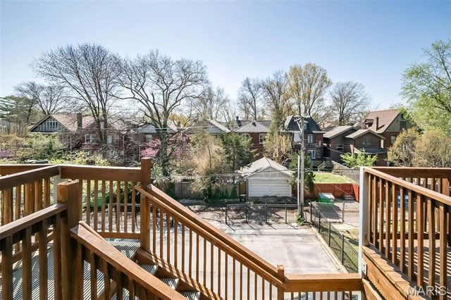 6126 Washington Boulevard 302, St Louis, MO 63112