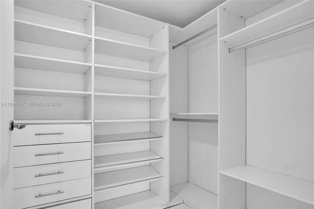 200 Biscayne Boulevard Way 503, Miami, FL 33131