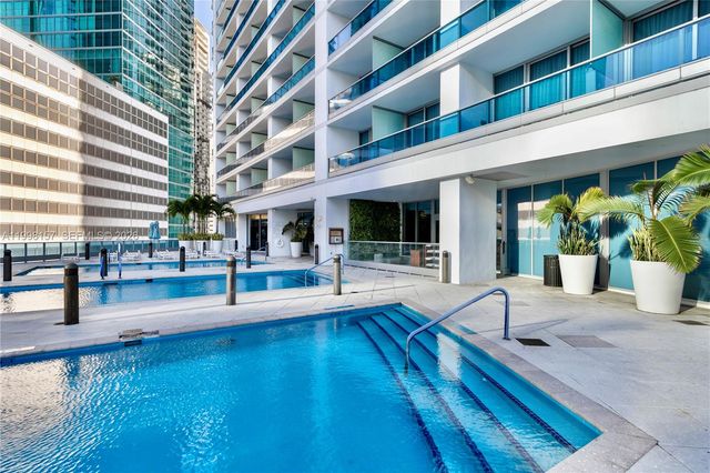 200 Biscayne Boulevard Way 503, Miami, FL 33131