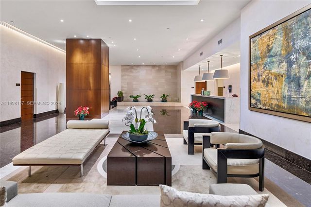 200 Biscayne Boulevard Way 503, Miami, FL 33131