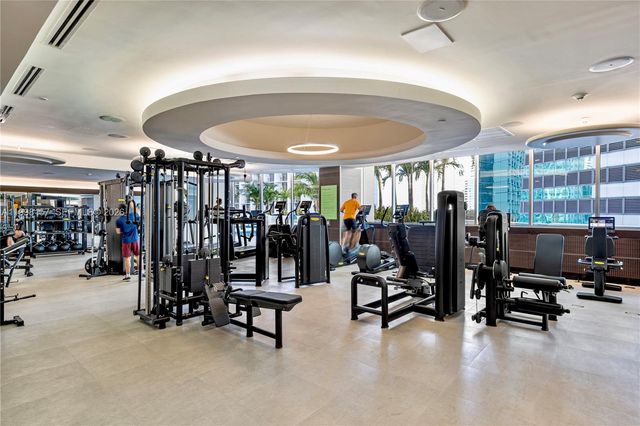 200 Biscayne Boulevard Way 503, Miami, FL 33131