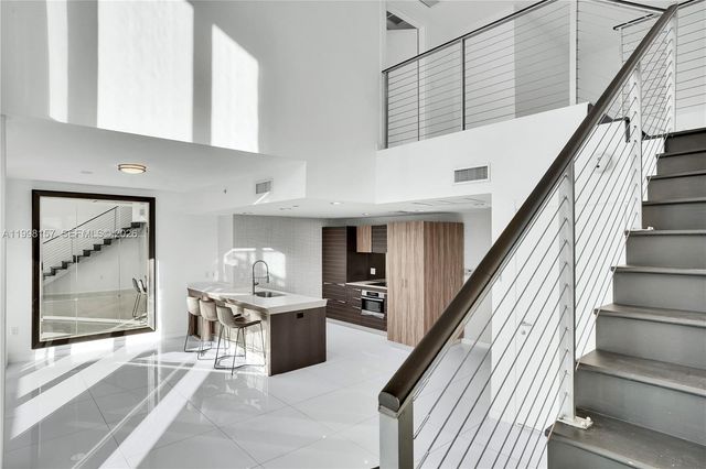 200 Biscayne Boulevard Way 503, Miami, FL 33131