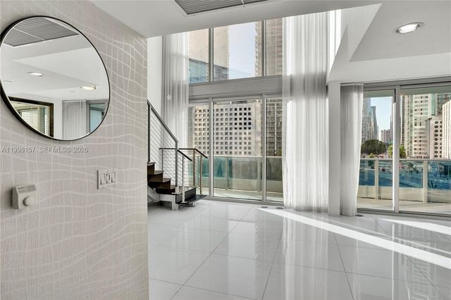 200 Biscayne Boulevard Way 503, Miami, FL 33131