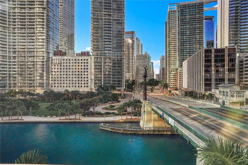 200 Biscayne Boulevard Way 503, Miami, FL 33131