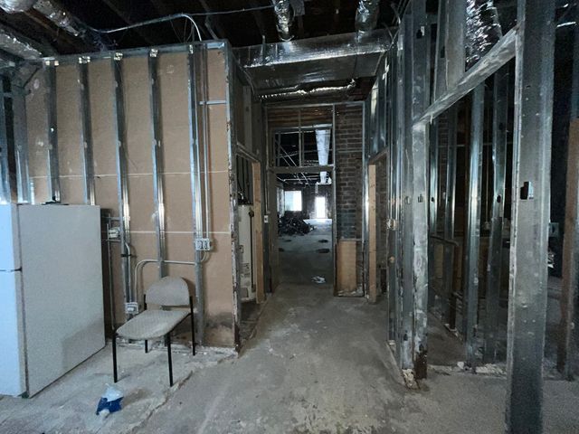 10019 S WESTERN Avenue, Chicago, IL 60643