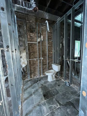 10019 S WESTERN Avenue, Chicago, IL 60643