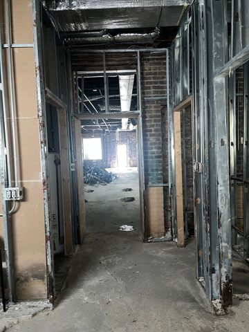 10019 S WESTERN Avenue, Chicago, IL 60643