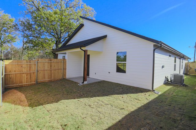 1918 Church Street, Greenville, TX 75401