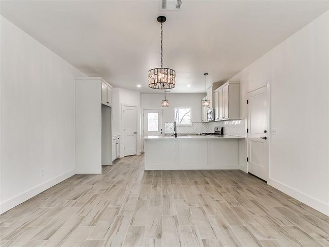 2124 NE 14th Street, Oklahoma City, OK 73117