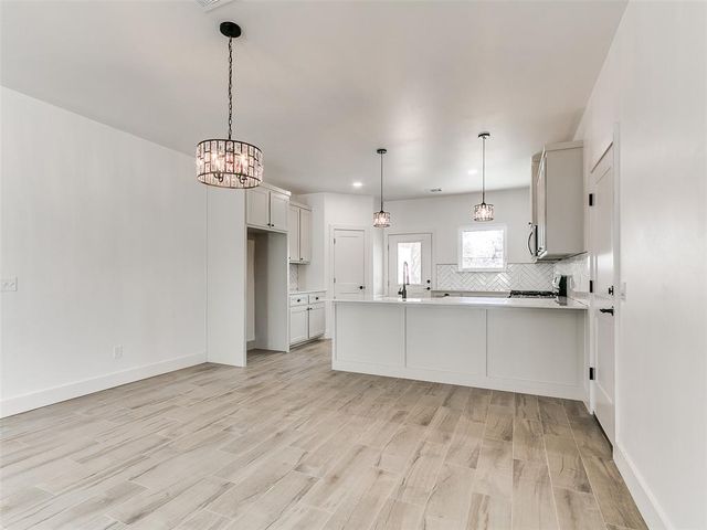 2124 NE 14th Street, Oklahoma City, OK 73117