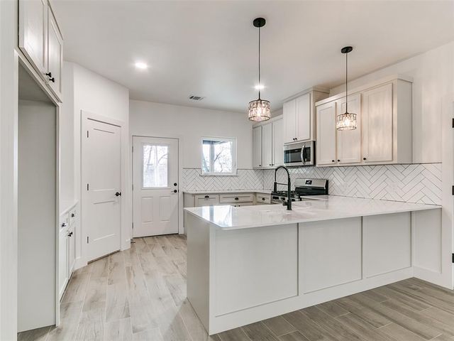 2124 NE 14th Street, Oklahoma City, OK 73117