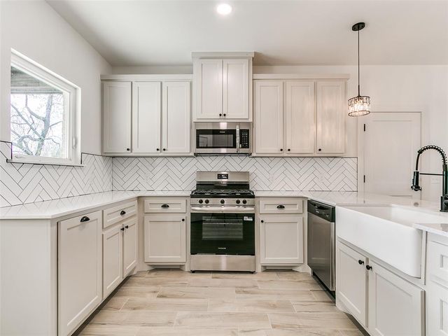 2124 NE 14th Street, Oklahoma City, OK 73117