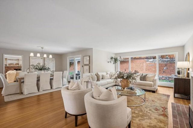 140 Rockridge Road, Hillsborough, CA 94010