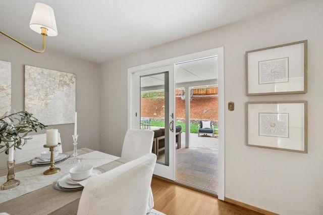 140 Rockridge Road, Hillsborough, CA 94010