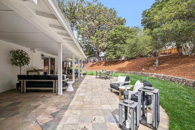 140 Rockridge Road, Hillsborough, CA 94010