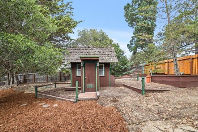 140 Rockridge Road, Hillsborough, CA 94010