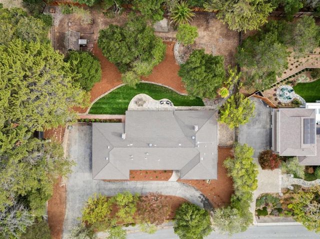 140 Rockridge Road, Hillsborough, CA 94010