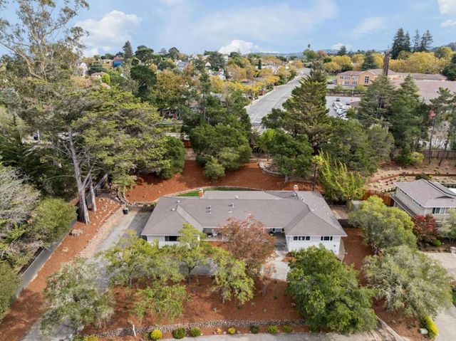 140 Rockridge Road, Hillsborough, CA 94010