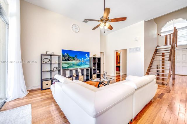 1241 S 13th Ave, Hollywood, FL 33019