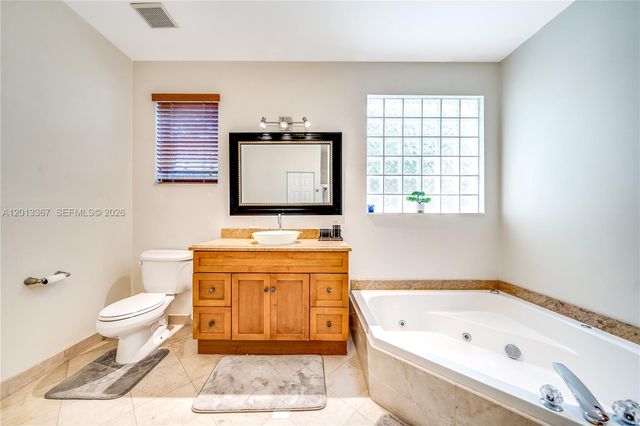 1241 S 13th Ave, Hollywood, FL 33019