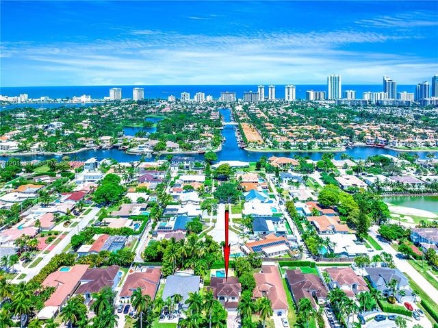 1241 S 13th Ave, Hollywood, FL 33019