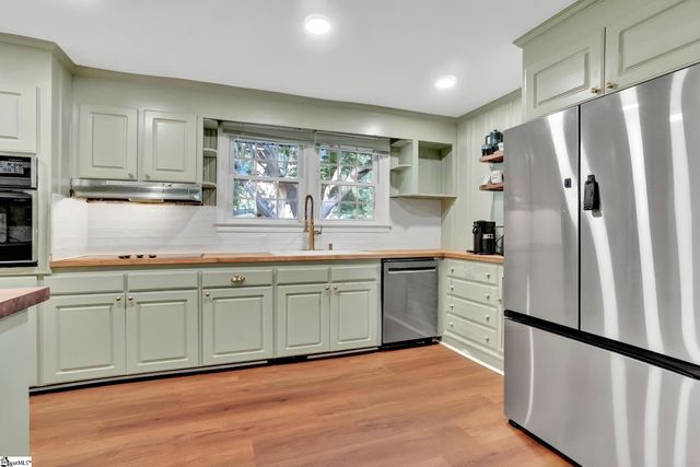 144 Holland Ford Road, Pelzer, SC 29669
