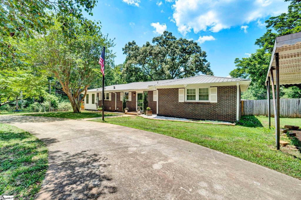 144 Holland Ford Road, Pelzer, SC 29669