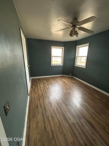 1315 S Pennsylvania Avenue, Joplin, MO 64801