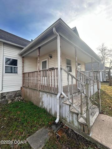 1315 S Pennsylvania Avenue, Joplin, MO 64801