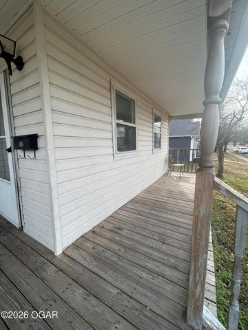 1315 S Pennsylvania Avenue, Joplin, MO 64801