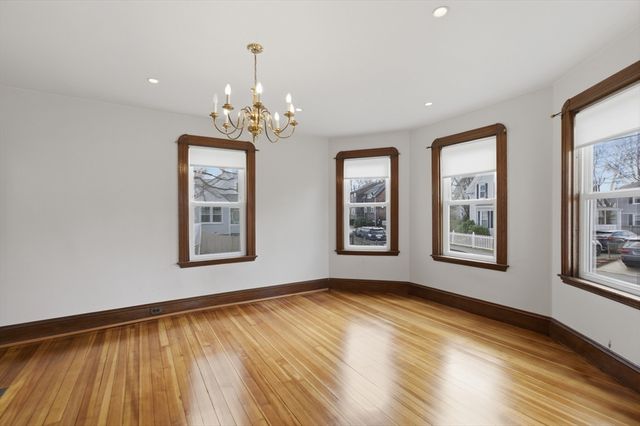 83 Franklin St, Braintree, MA 02184