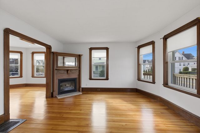 83 Franklin St, Braintree, MA 02184