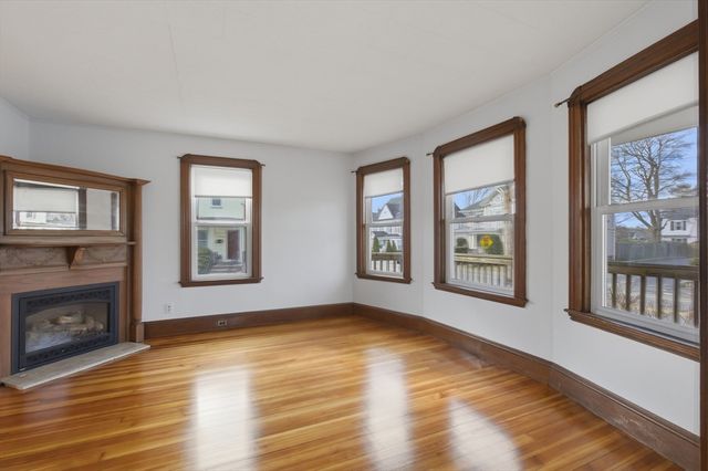 83 Franklin St, Braintree, MA 02184